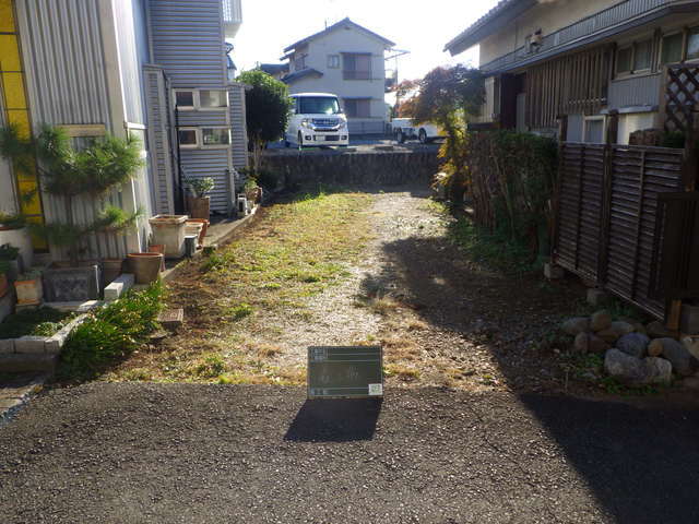 26.3 さいたま市緑区舗装着工前.jpg